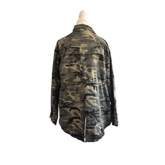 Vici Fate Camo Print Utility Denim Jacket Coat Size Small - Picture 5 of 12